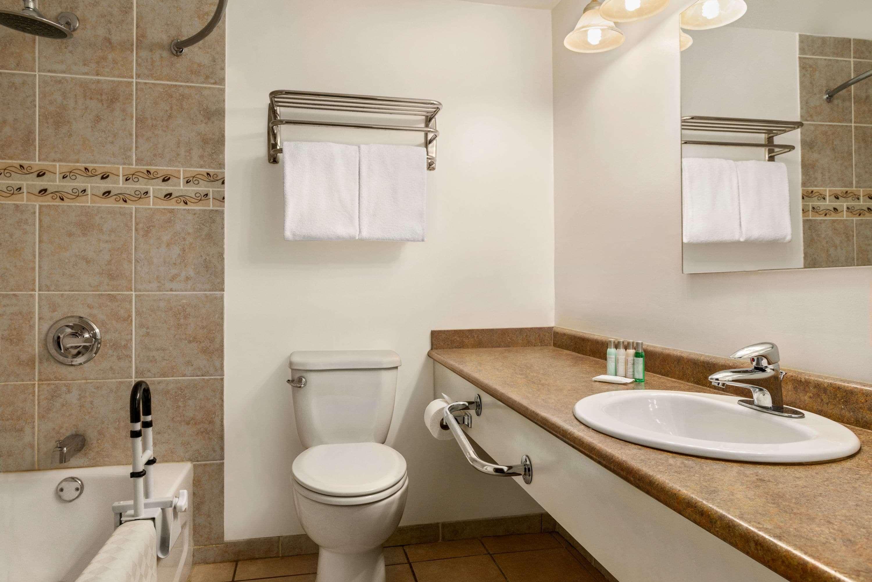 Travelodge By Wyndham Dawson Creek Luaran gambar